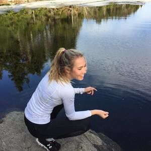 Meet your Posher, Elana